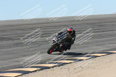 media/Oct-13-2025-Moto Forza (Mon) [[a66d839500]]/3-B Group/Session 2 (Bowl)/